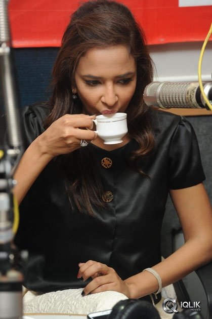 Dongata-Movie-Team-at-Big-FM